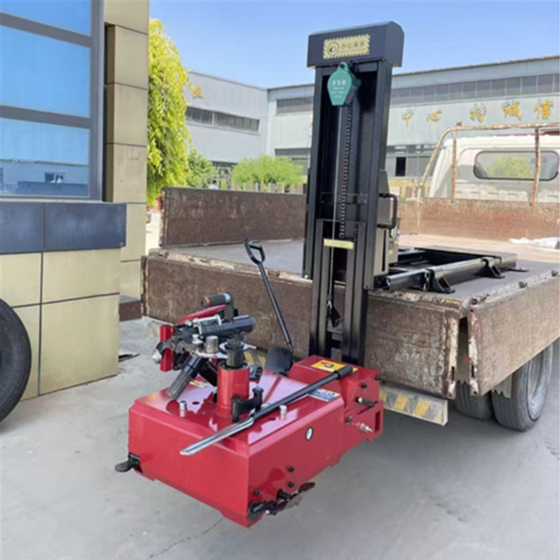 車(chē)載扒胎機(jī)在流動(dòng)補(bǔ)胎中的挑戰(zhàn)